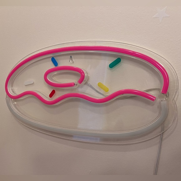 Neon Donut LED wall sign light - Picture 2 of 5